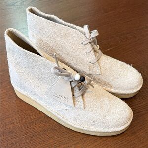 Brand New Women’s Desert Coal Boot